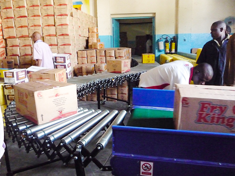 Kenya Pwani Oil-Flexible Powered Roller Conveyor